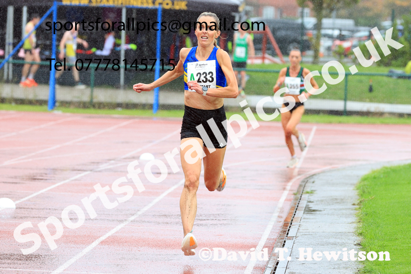 Senior Womens 4 Stage 2025 Northern Athletics Autumn Road Relays, Leigh, Lancashire. Photo: David T. Hewitson/Sports for All Pics